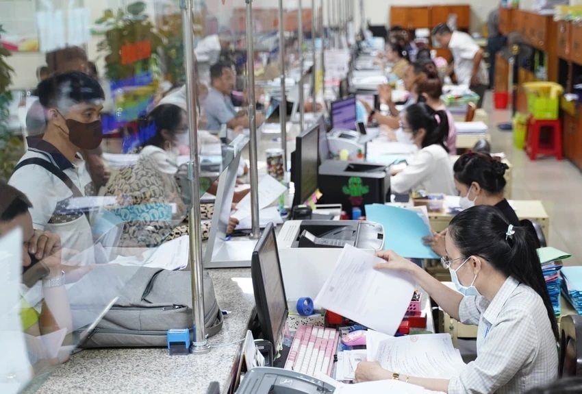 chinh-sach.jpg