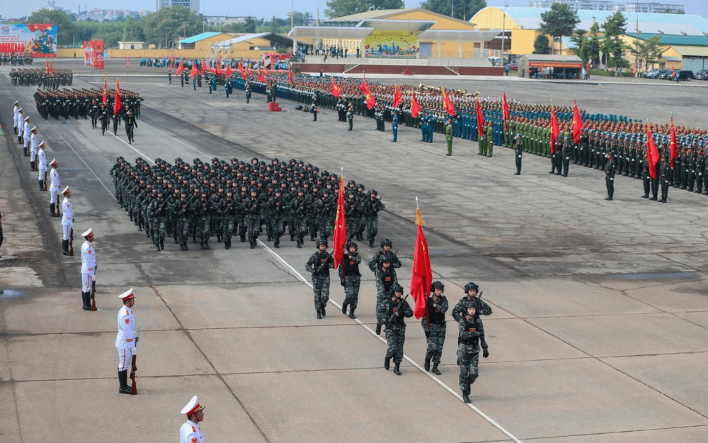 ho-chi-minh-cam-duong.png