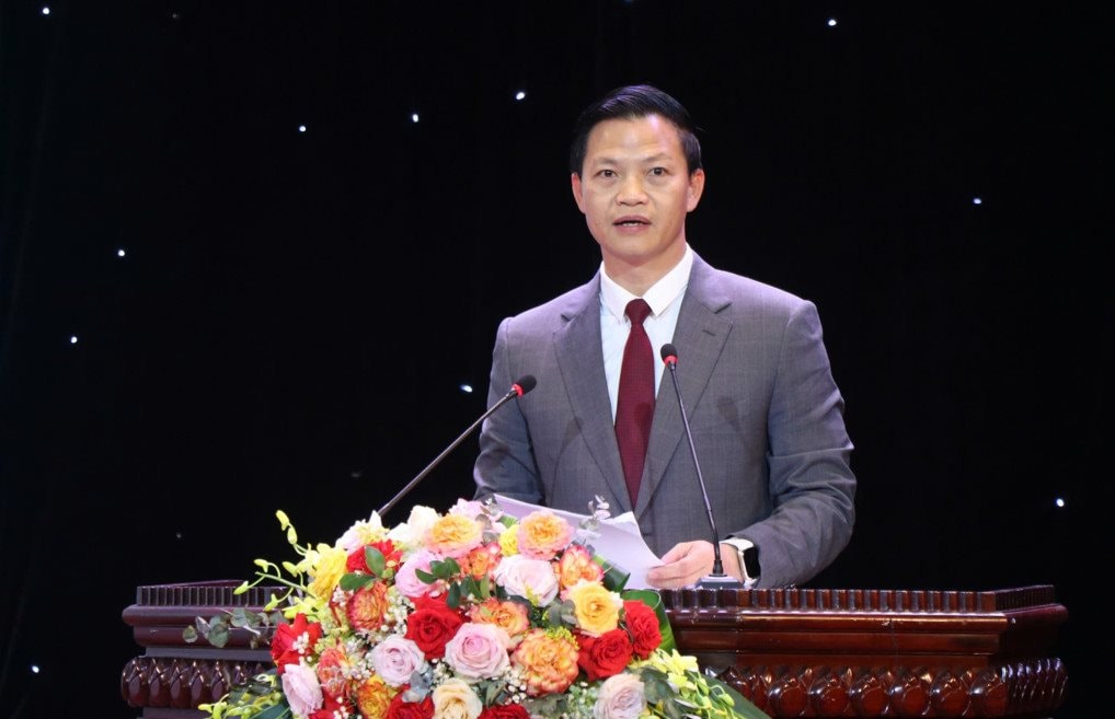 vuong-quoc-tuan.jpg