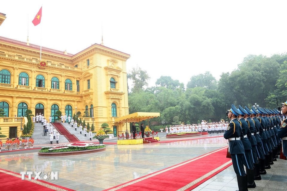 28-ctn3.jpg
