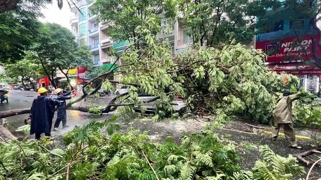 TPHCM tăng cường chủ động ứng phó mùa mưa bão 