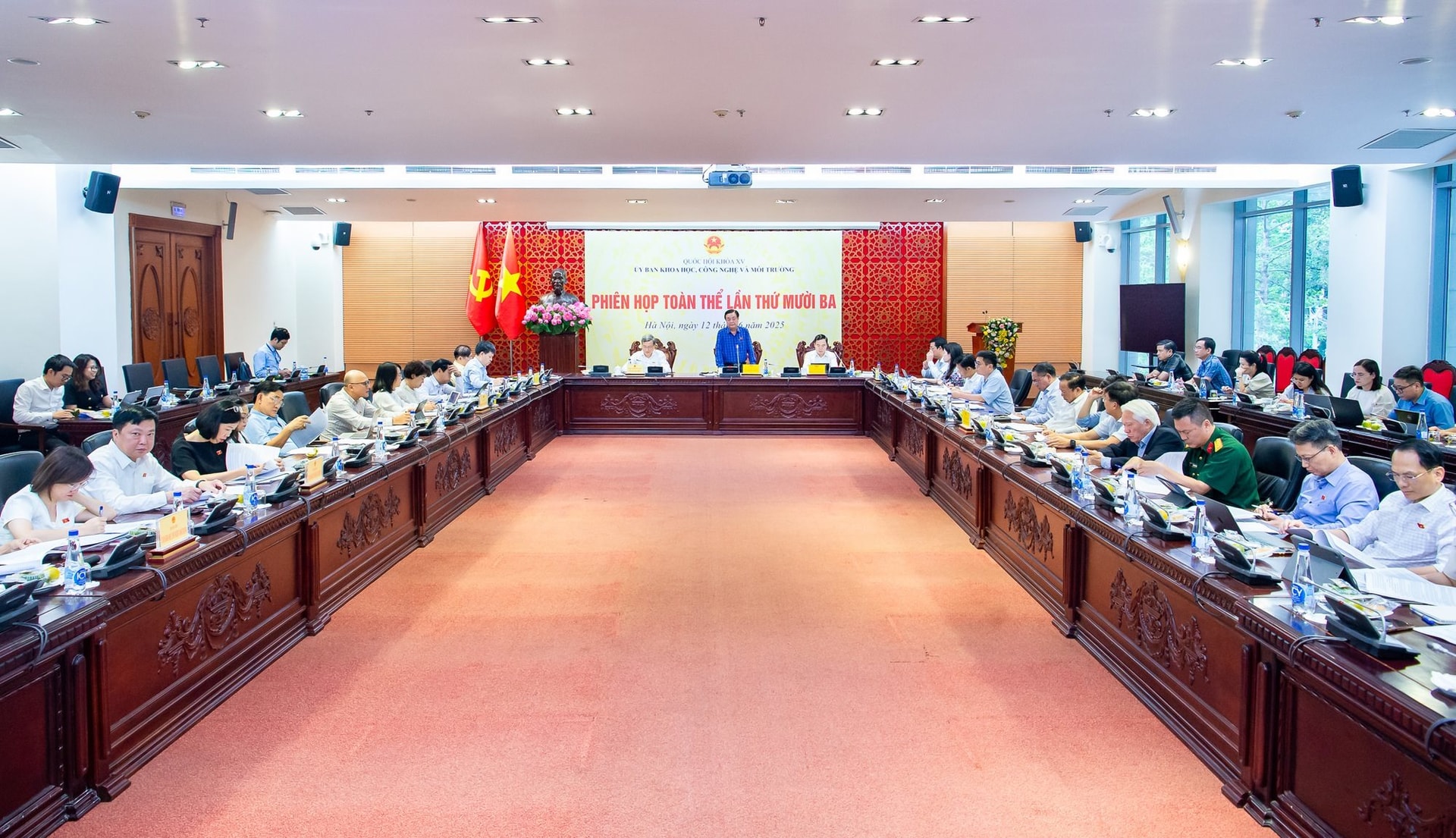 lmhoan-1.jpg