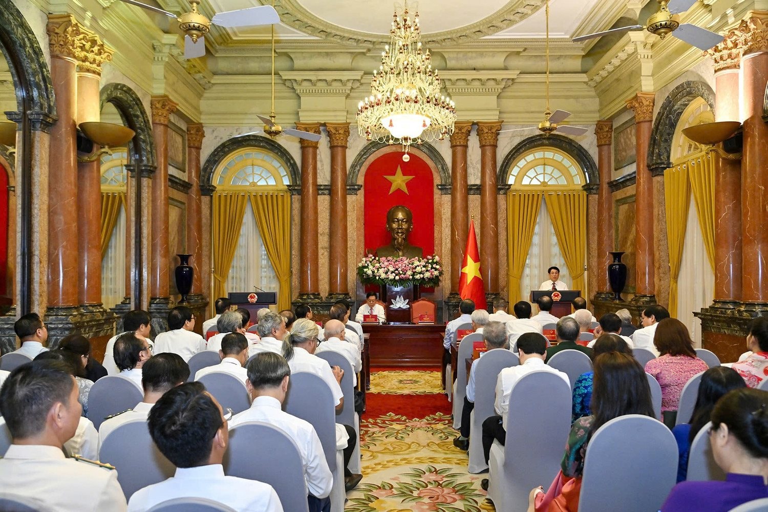 ctn0.jpg
