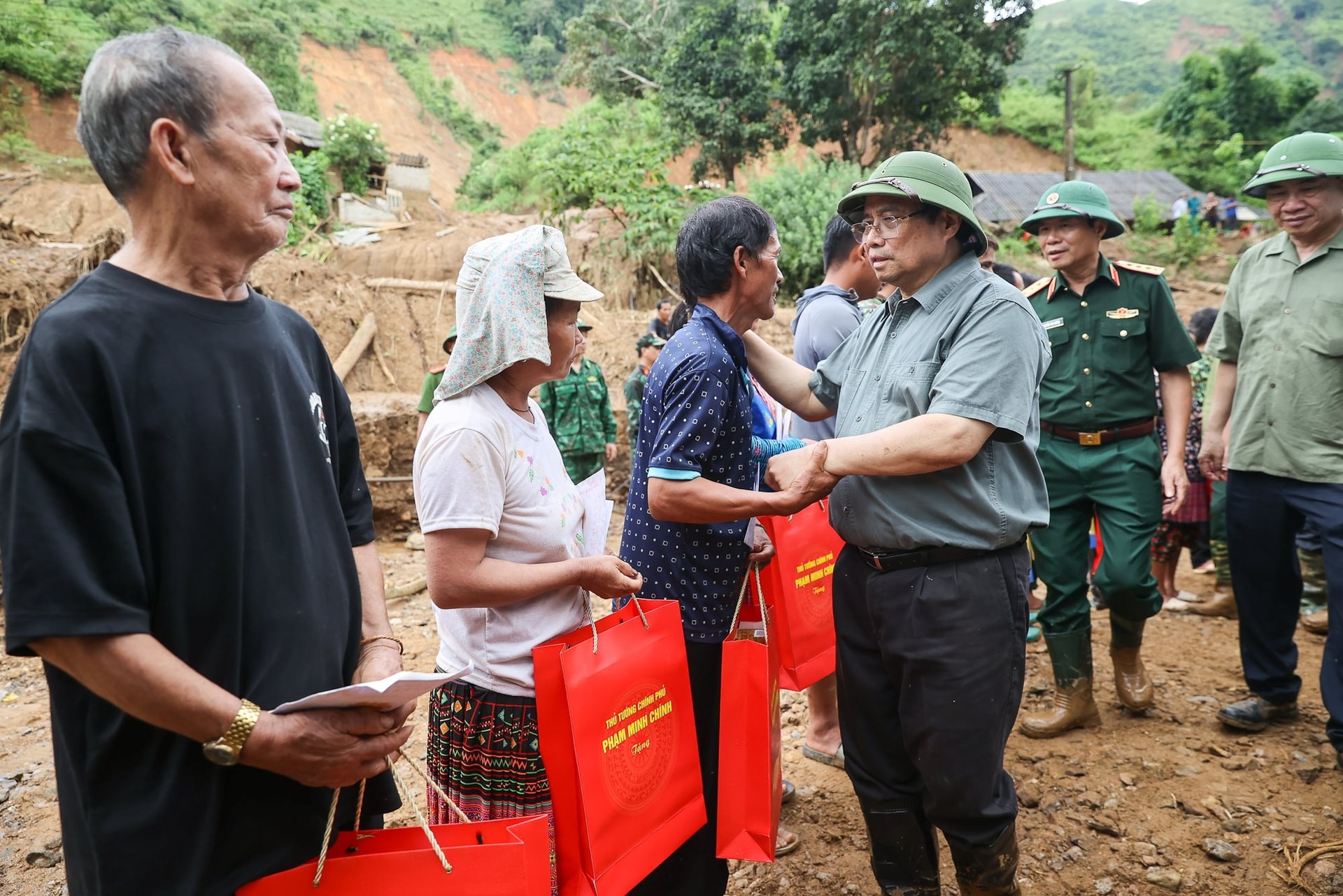 chinh-1.jpg