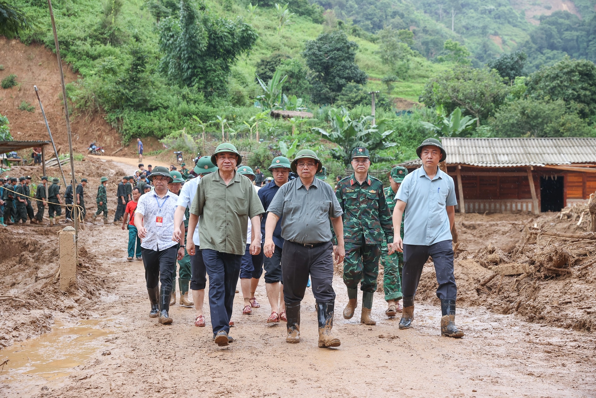 chinh-3.jpg