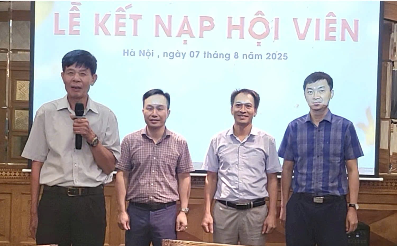 chu-pham-ngoc-hien.jpg