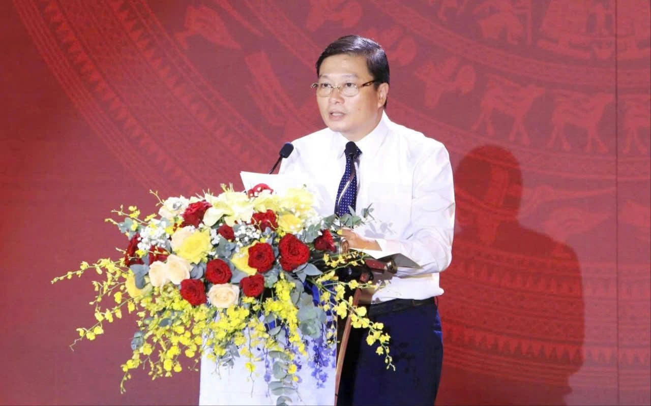 chu-tich-tinh-le-hong-vinh.jpg
