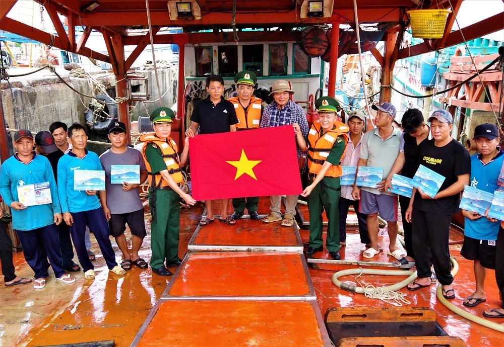 iuu-01a.jpg
