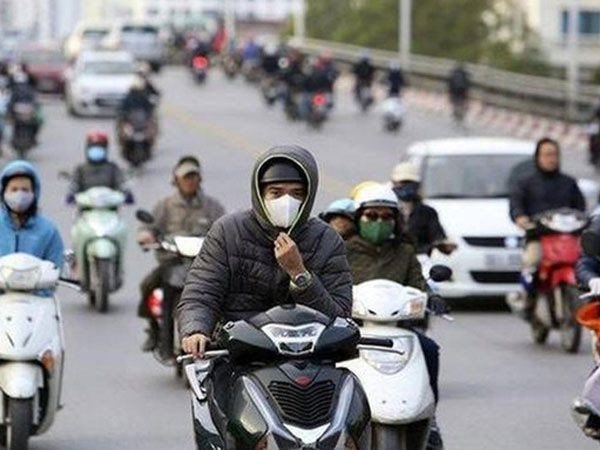 Dự báo thời tiết Hà Nội ngày 24/10/2025: Đêm và sáng có mưa, ngày lạnh 