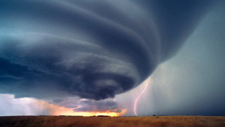 Biến đổi khí hậu góp phần tạo ra “cơn thịnh nộ” của các siêu bão 