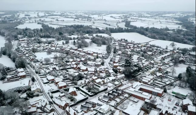 Anh phát cảnh báo sức khỏe khi đón đợt lạnh gay gắt đầu mùa Đông 