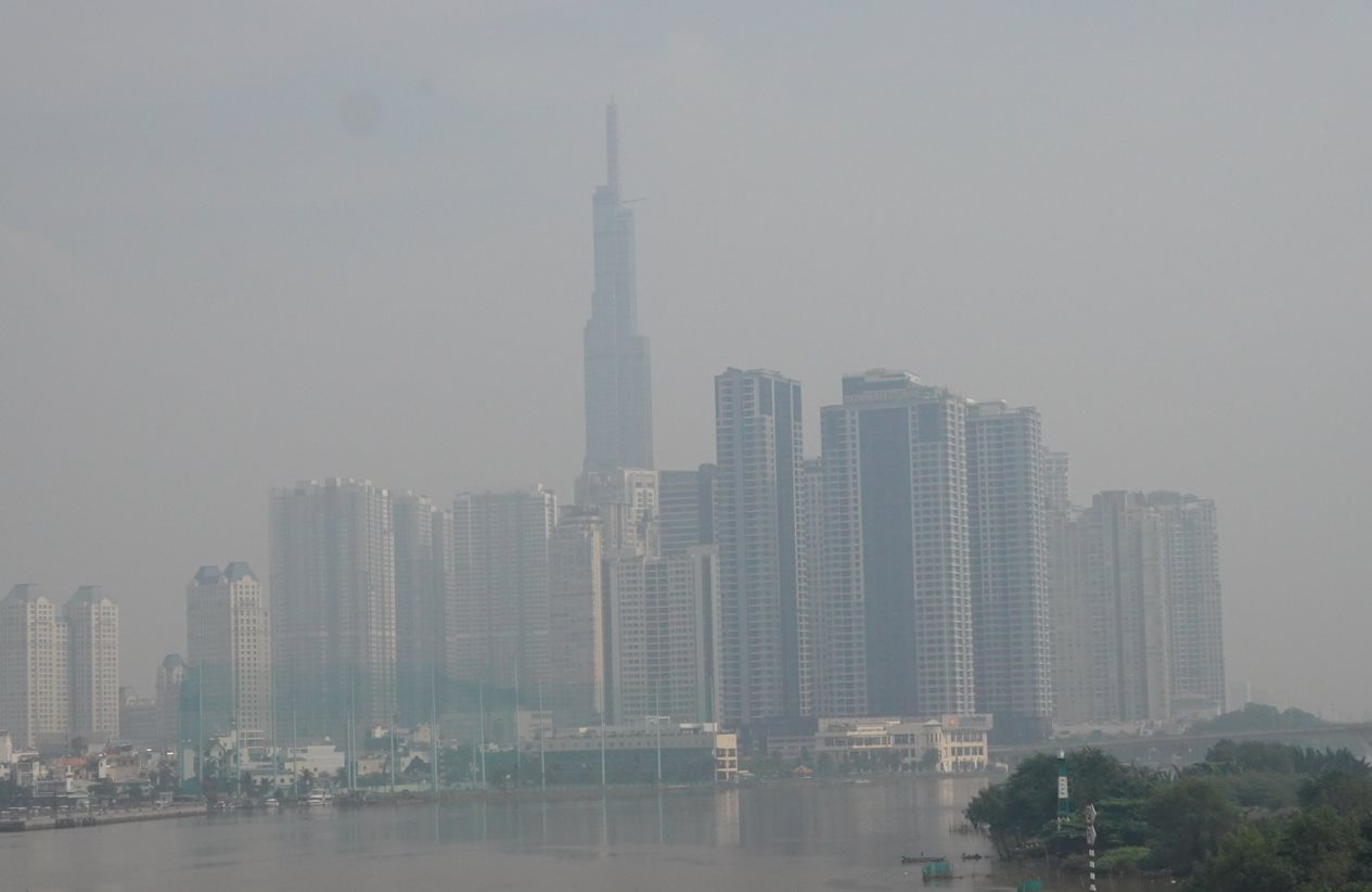 Miền Bắc khô hanh, dự báo có sương mù và ô nhiễm không khí 