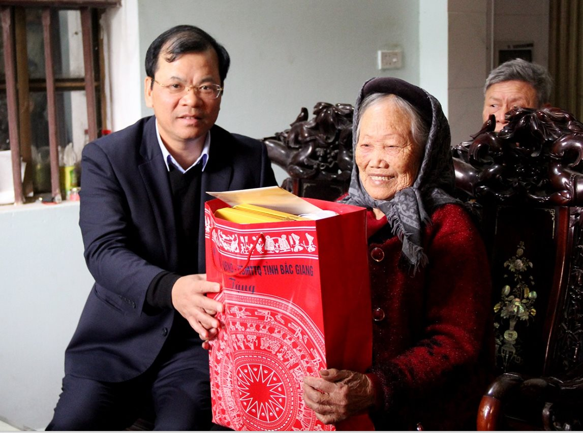 Đảng, Nhà nước tặng quà các nhóm đối tượng chính sách nhân dịp Đại hội Đảng, Tết Nguyên đán 