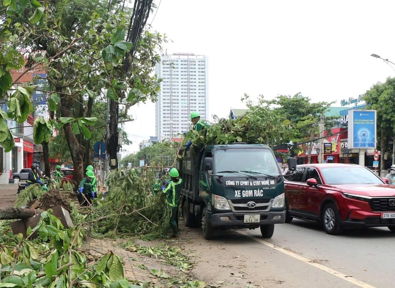 Nghệ An: Xe vệ sinh môi trường được phép hoạt động từ 21h00 đến 05h00 sáng hôm sau 