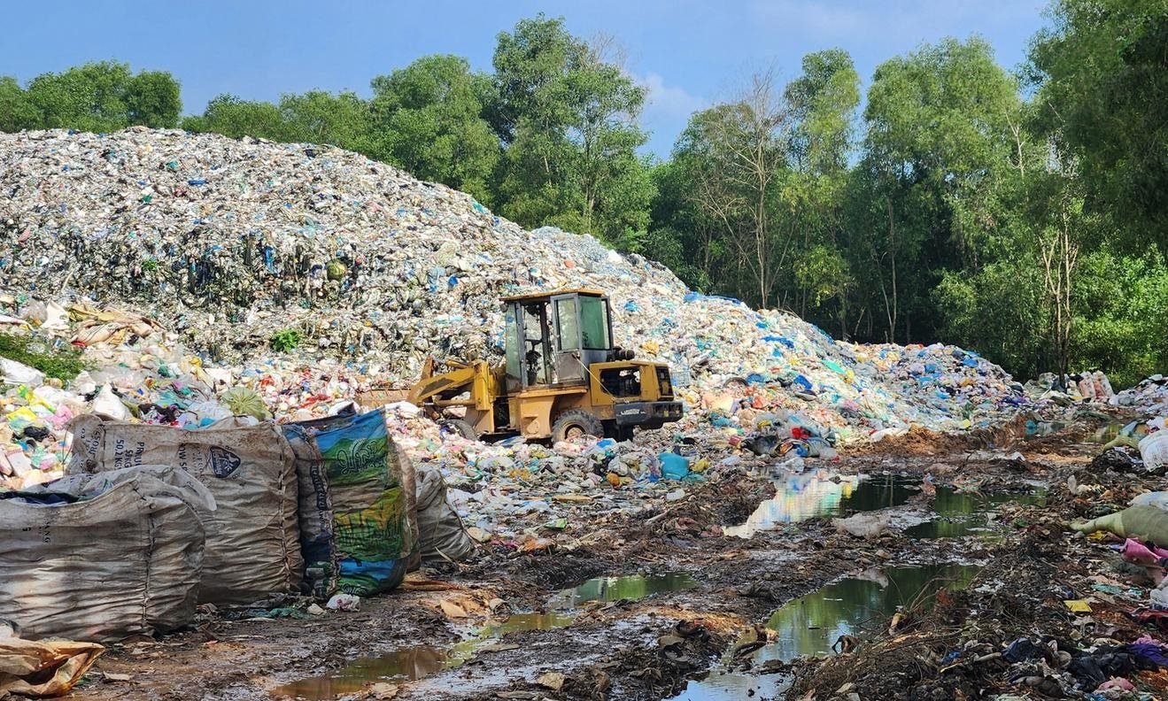 Quảng Trị phát sinh hơn 900 tấn rác thải sinh hoạt mỗi ngày 