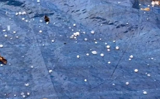 Mưa đá hiếm gặp sau gần 30 năm xuất hiện ở Thanh Hóa 