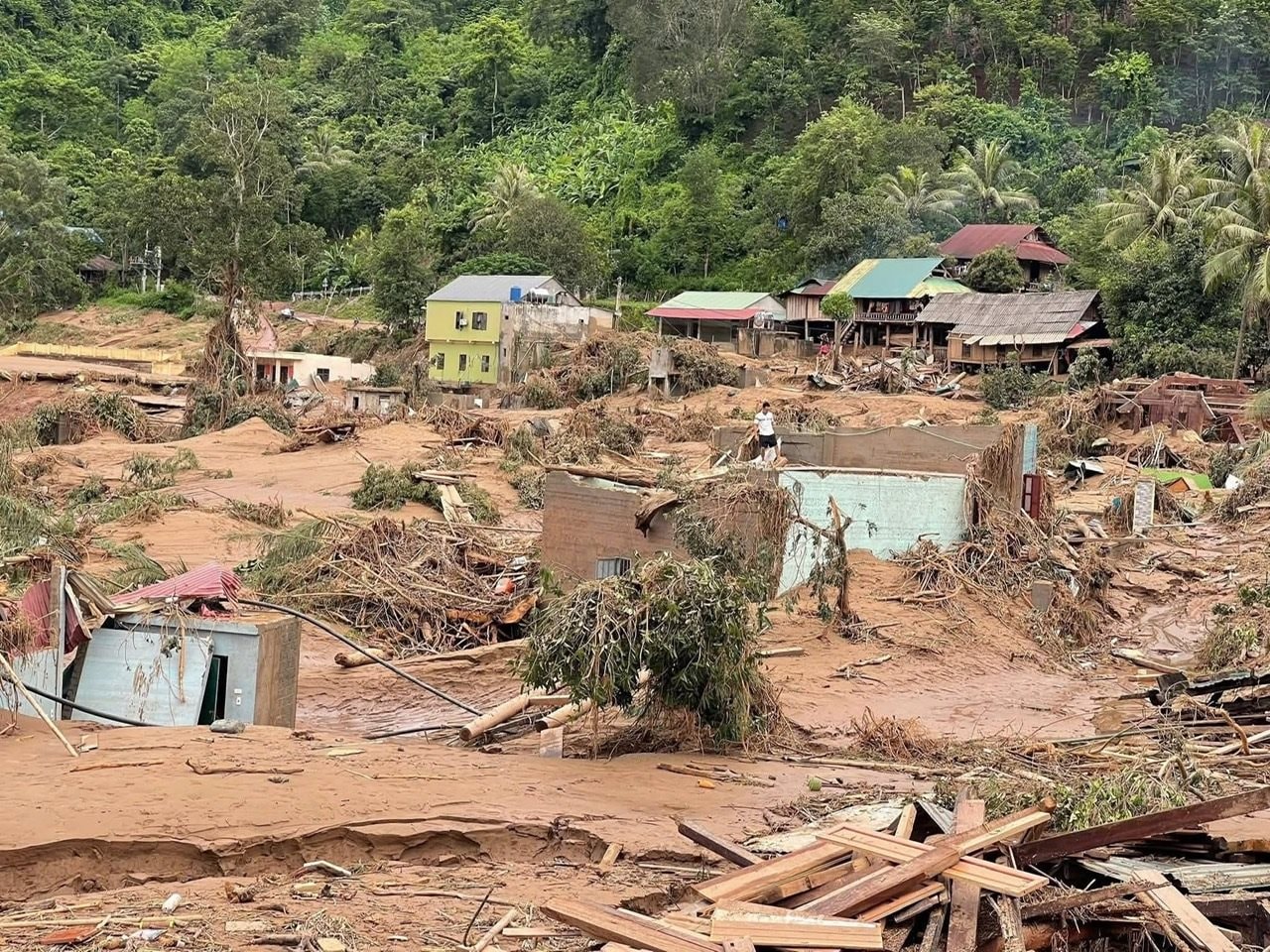 Nghệ An xây dựng “lá chắn cộng đồng” trước thiên tai 