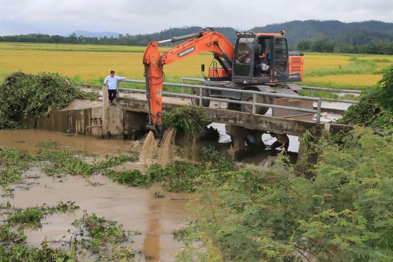 Nghệ An khẩn trương khắc phục hậu quả mưa đá, dông lốc 