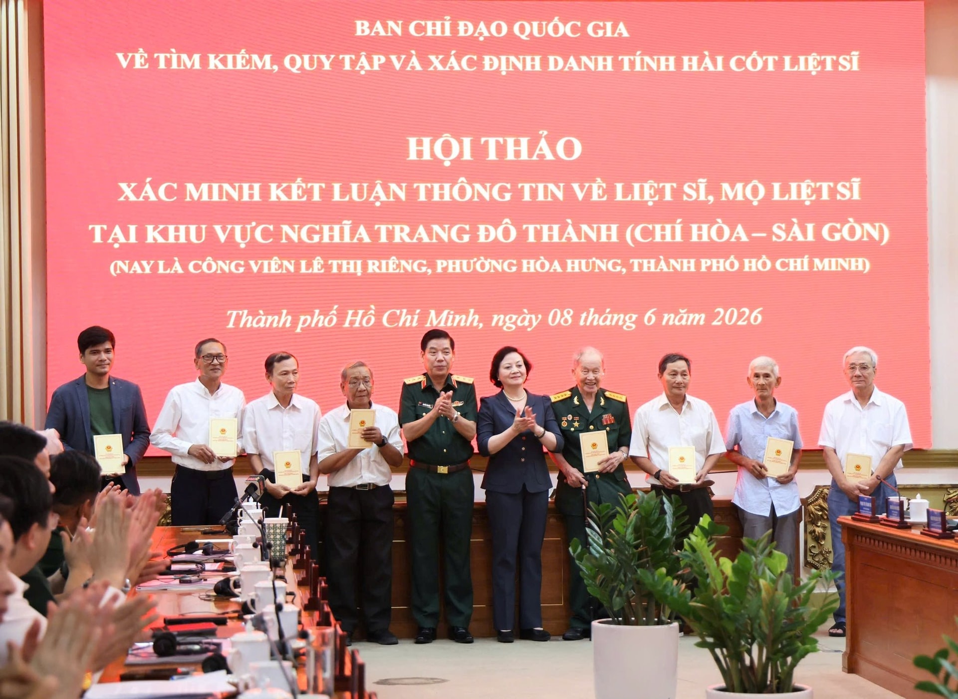 Tiến thêm một bước quan trọng trong hành trình tìm kiếm khu mộ liệt sĩ tập thể tại Công viên Lê Thị Riêng 