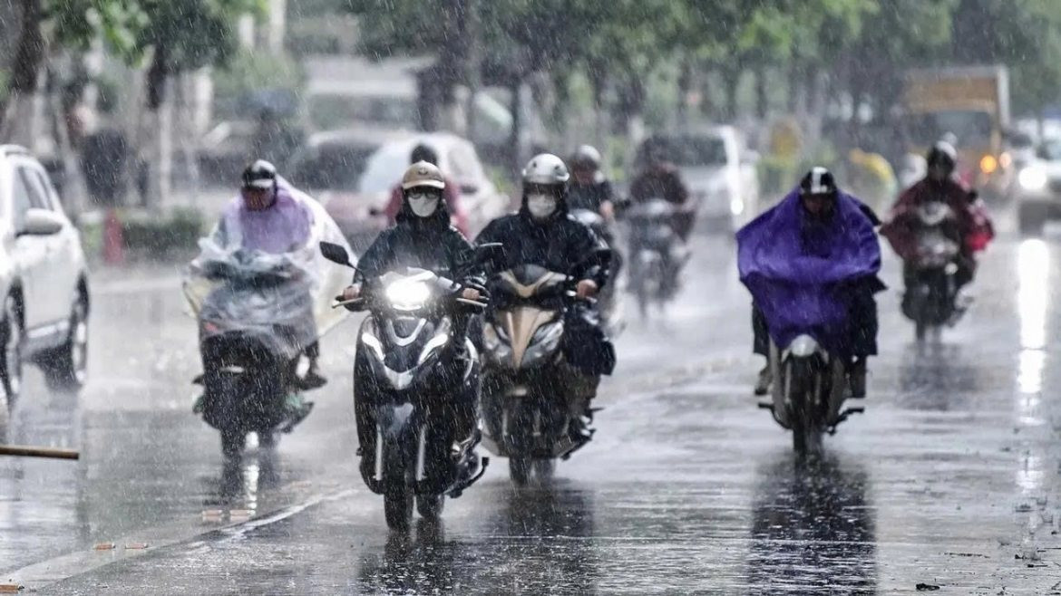 Dự báo thời tiết Hà Nội ngày 30/06/2026: Đêm và sáng có mưa 