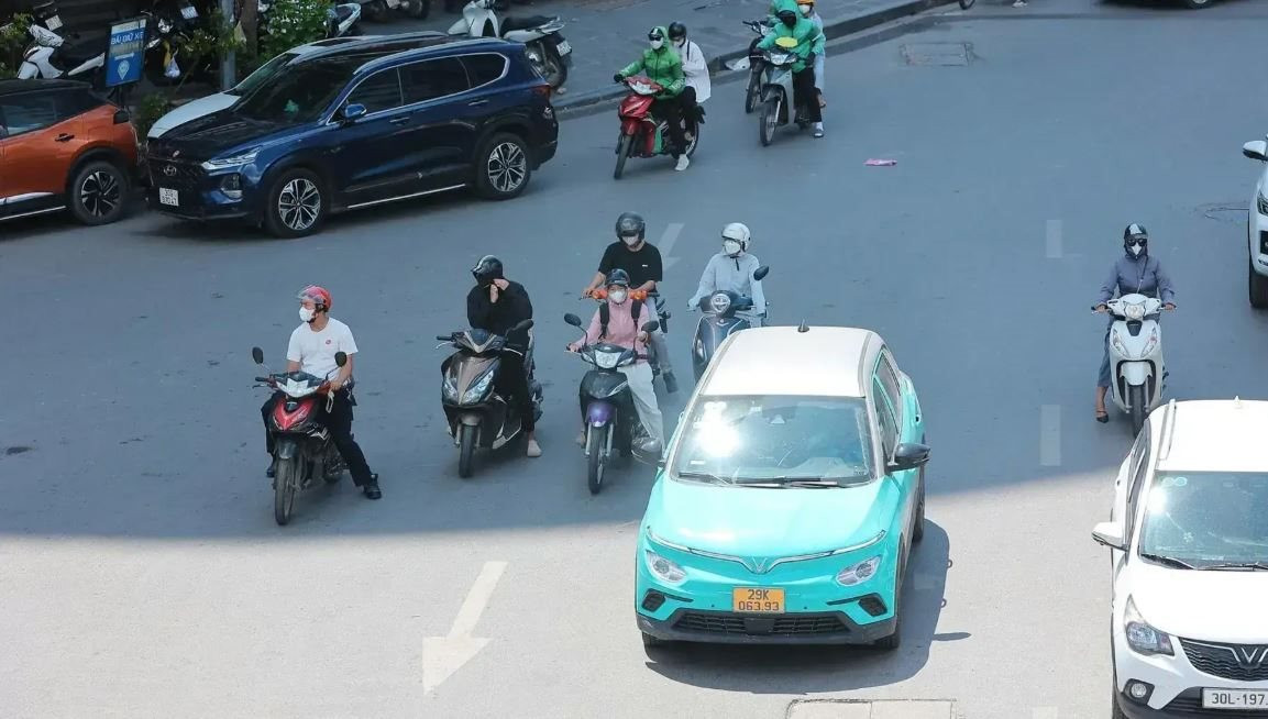 Dự báo thời tiết Hà Nội ngày 15/7/2026: Ngày nắng nóng, gió nhẹ 
