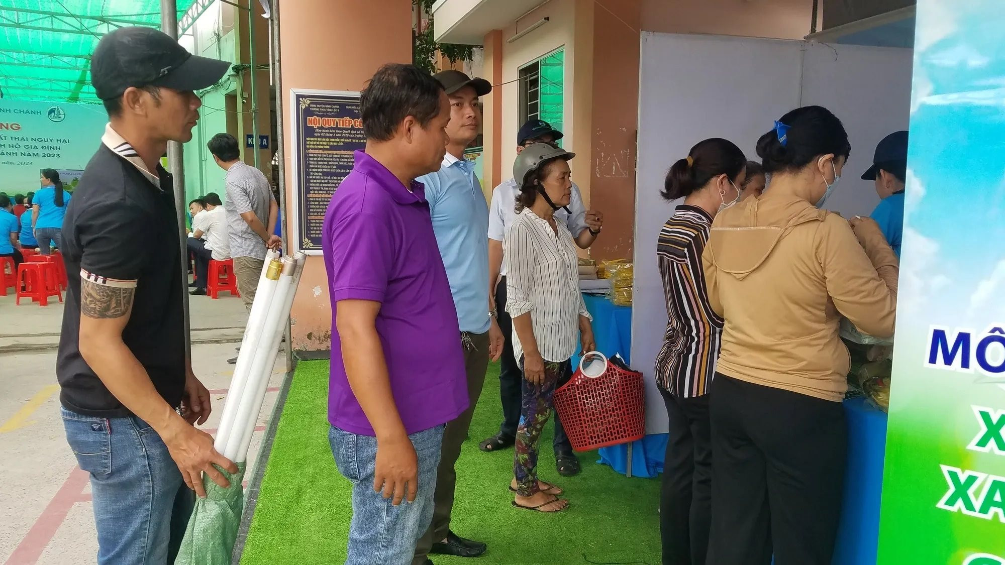 TP.HCM duy trì thường niên Tuần lễ thu gom chất thải nguy hại hộ gia đình 