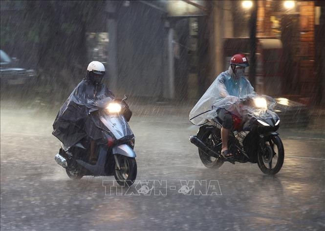 Dự báo thời tiết Hà Nội ngày 23/7/2026: Cục bộ có nơi mưa to 