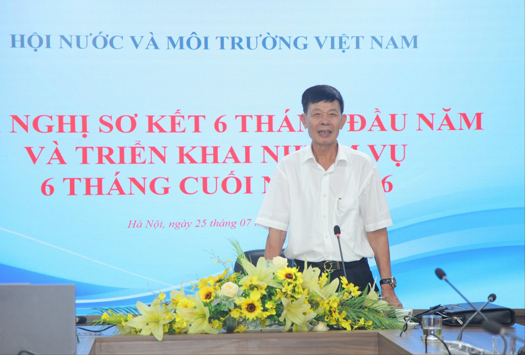 a24.jpg