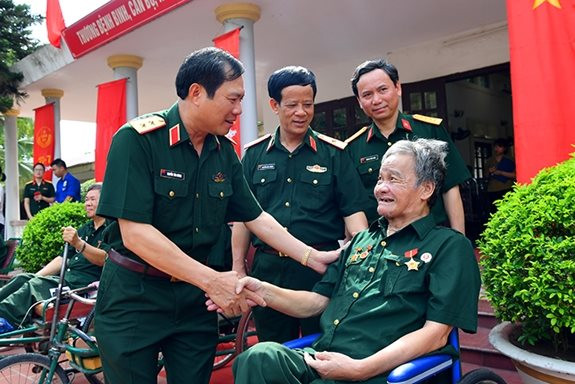 ng-co-cong.jpg
