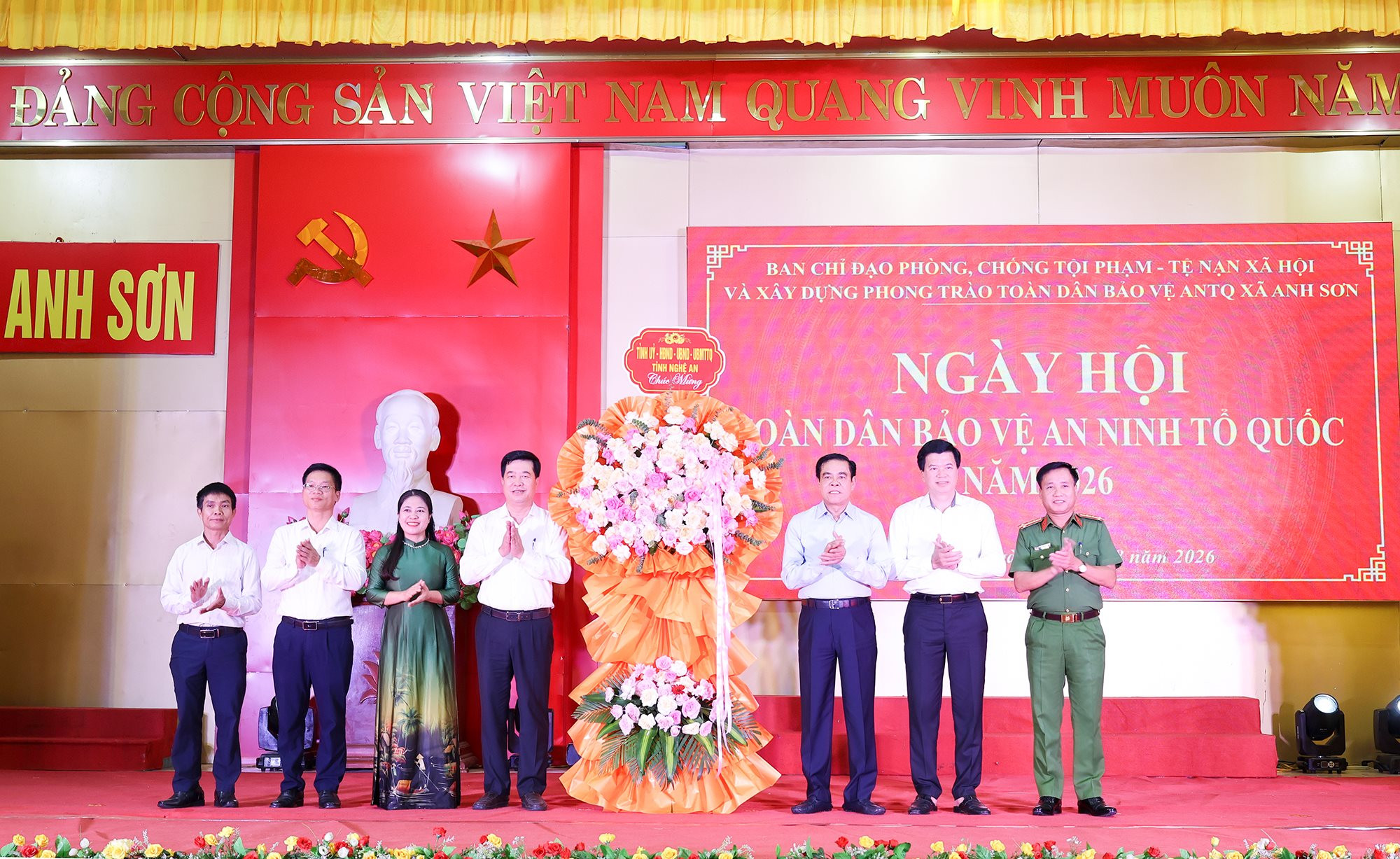 tang-hoa.jpg