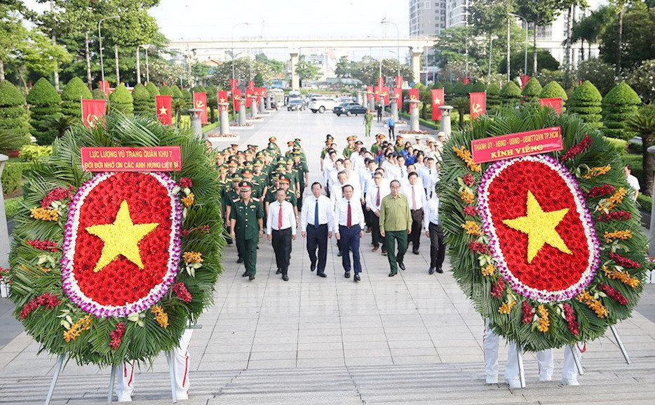 TP. Hồ Chí Minh tổ chức nhiều hoạt động kỷ niệm 81 năm Cách mạng tháng Tám thành công và Quốc khánh 2/9 