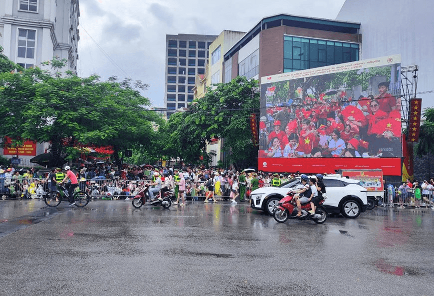 Dự báo thời tiết Hà Nội ngày 15/8/2026: Có lúc có mưa rào, gió nhẹ 