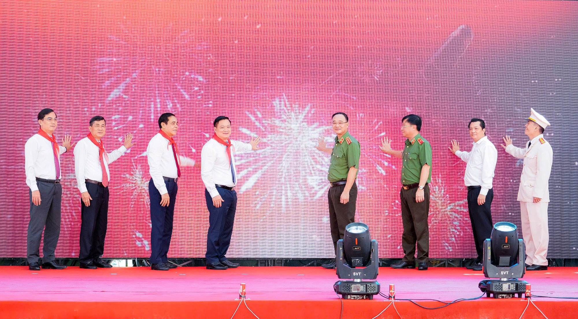 khoi-dong-truong.jpg