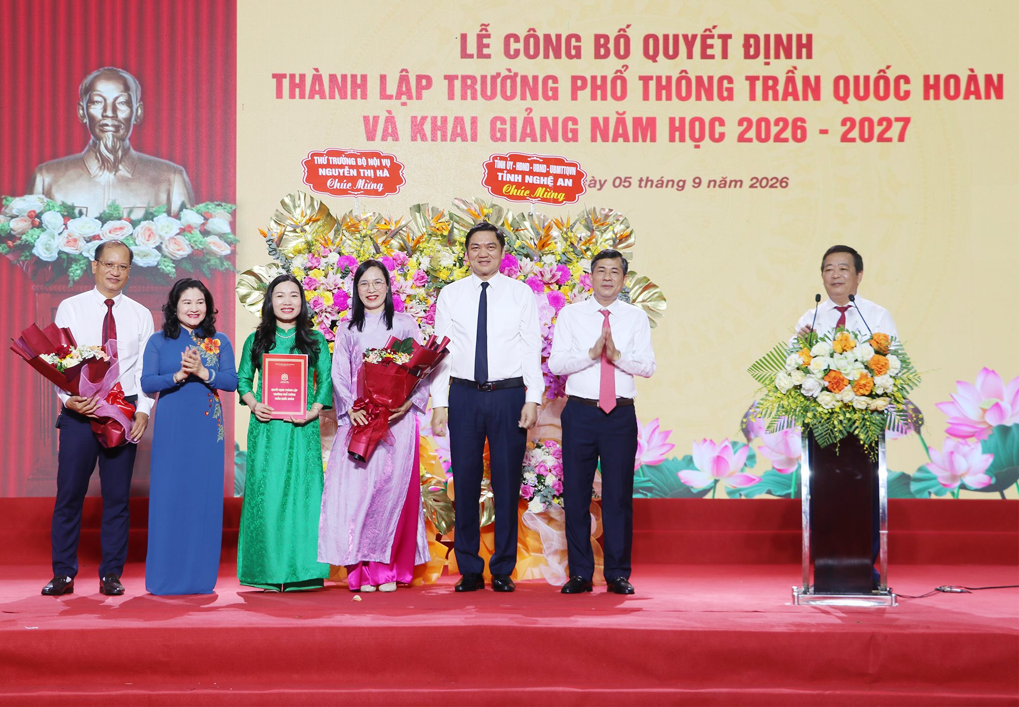 5-trao-quyet-dinh-885294.jpg