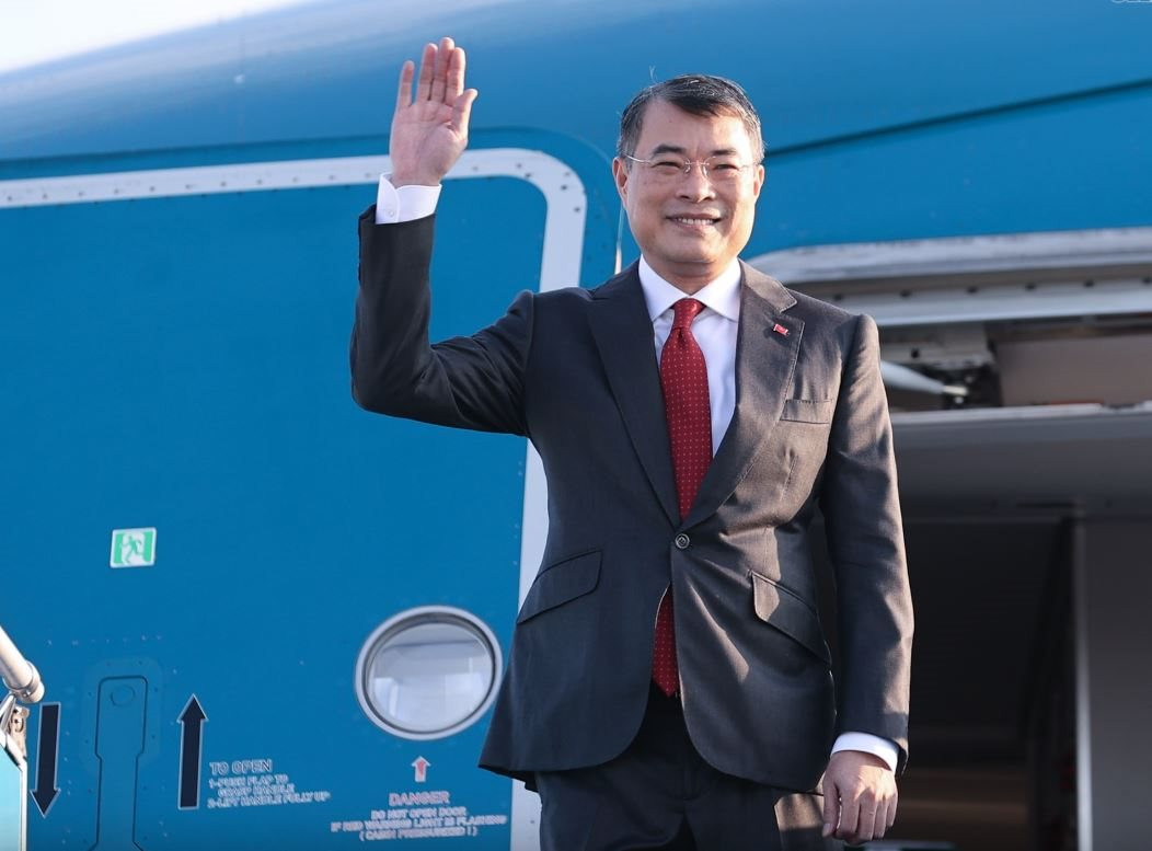 Thủ tướng Lê Minh Hưng lên đường dự Hội nghị thượng đỉnh BRICS và làm việc song phương tại Ấn Độ