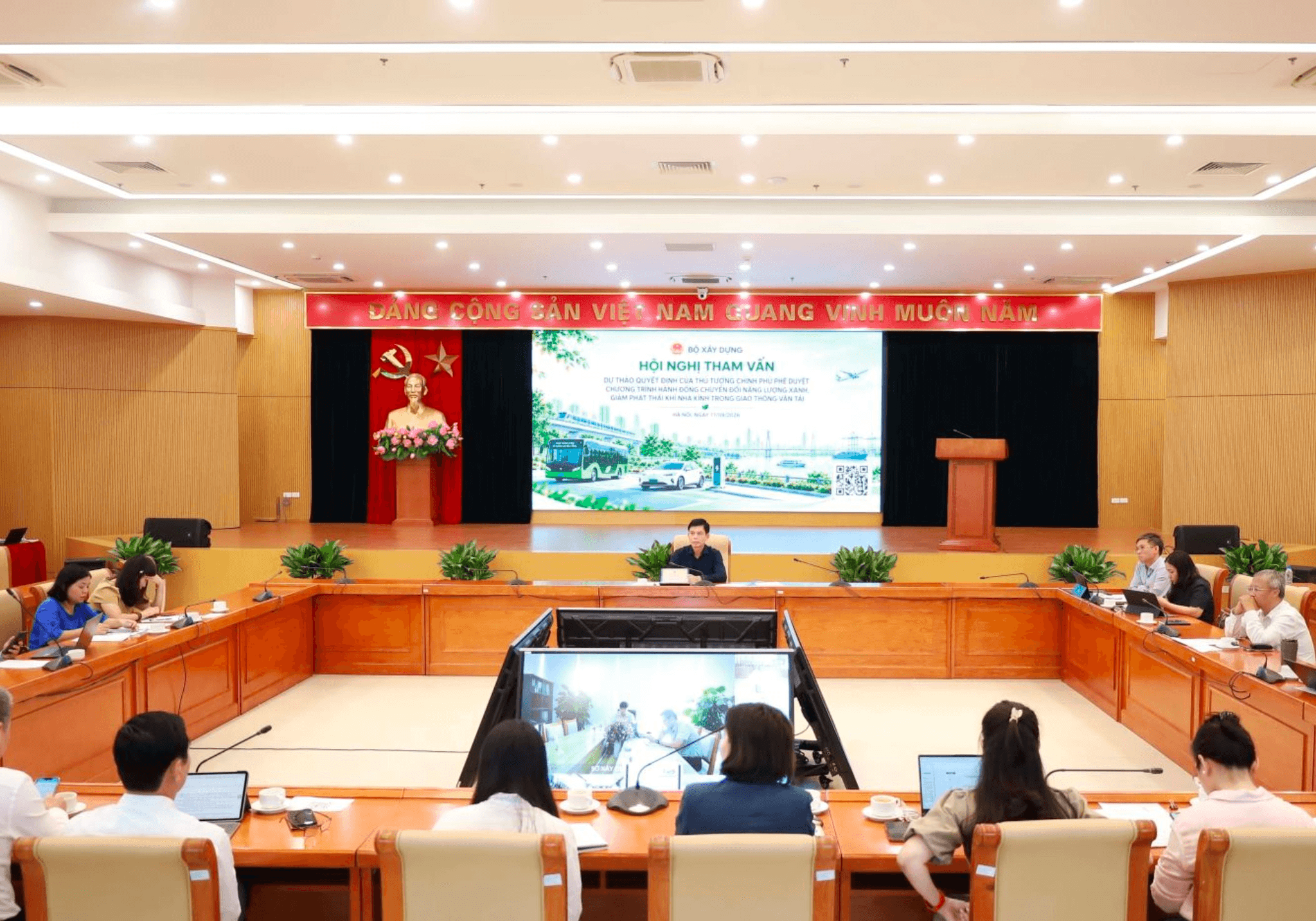 Điện hóa giao thông thúc đẩy chuyển đổi năng lượng xanh 