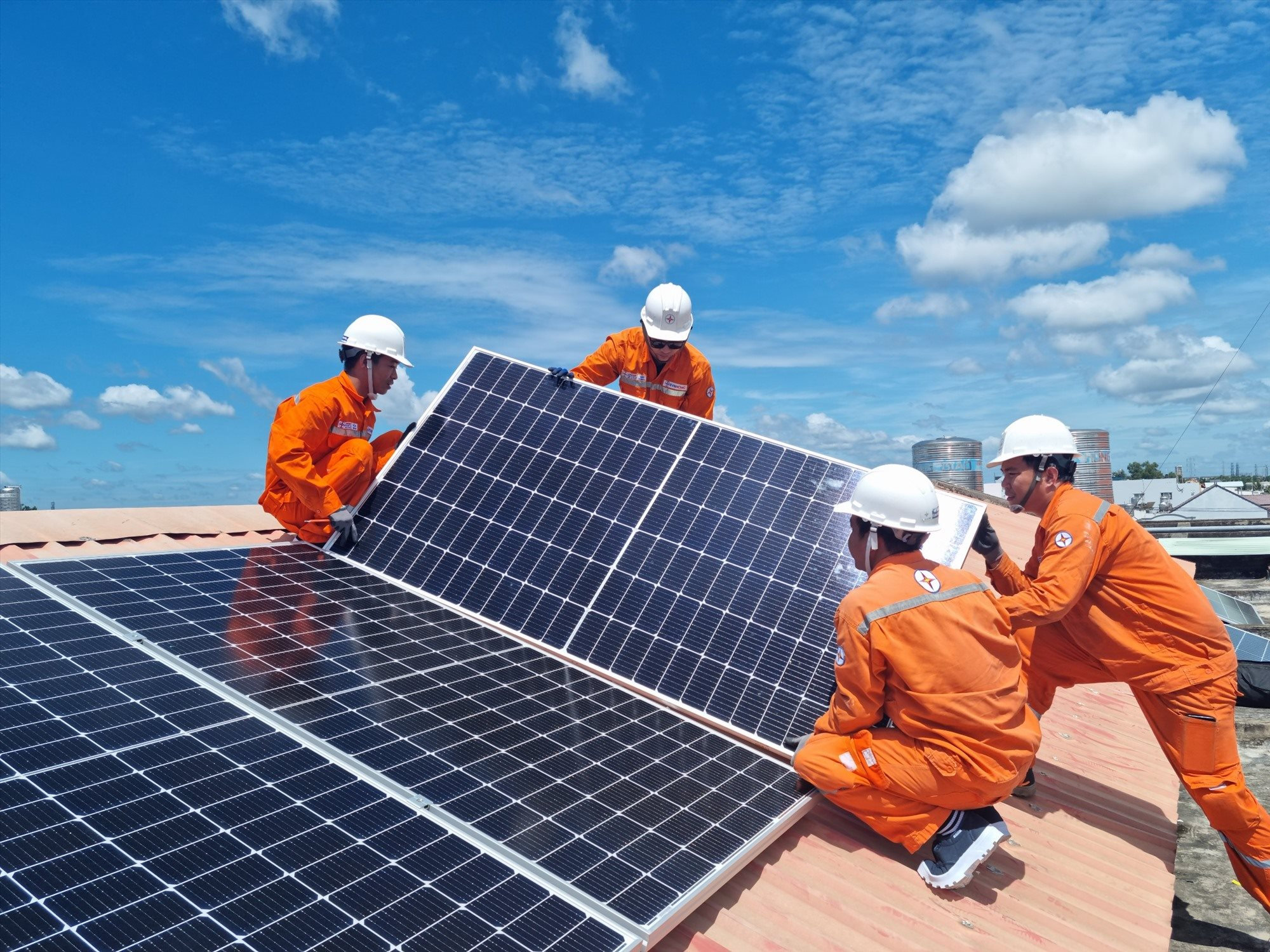 TP.HCM đề xuất mở rộng mua bán điện trực tiếp để tăng nguồn cung, bảo đảm an ninh năng lượng