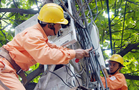 Hà Nội: Bảo đảm cung cấp đầy đủ điện sinh hoạt cho người dân