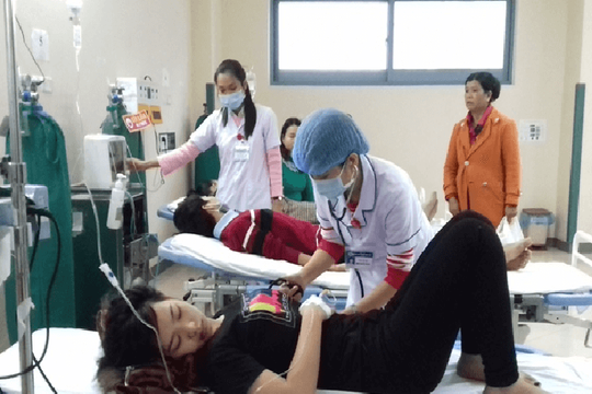 Thừa Thiên Huế: Tiếp tục tăng số người nhập viện do bị ngộ độc bánh mì