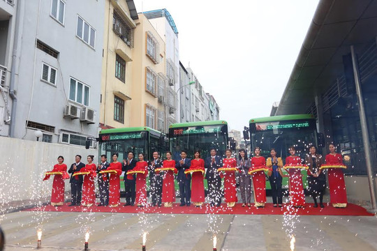 Hà Nội khai trương tuyến buýt nhanh đầu tiên