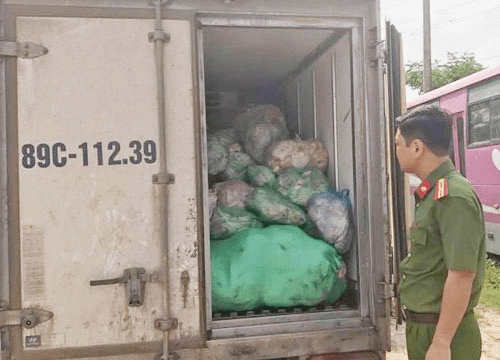 Thanh Hóa: Thu giữ 1,5 tấn thực phẩm bẩn không rõ nguồn gốc