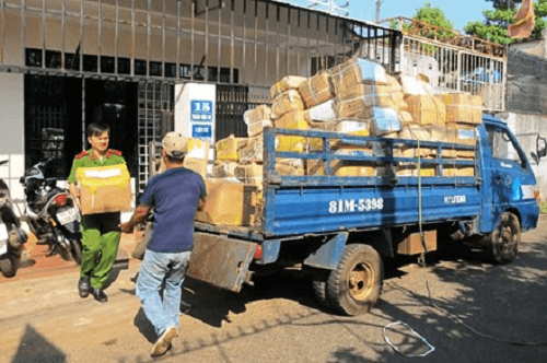 Gia Lai: Thu giữ hơn 300 thùng mỹ phẩm không rõ nguồn gốc