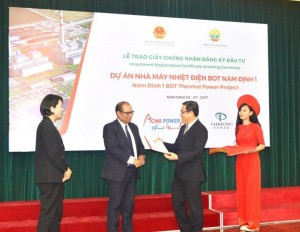 Trao Giấy chứng nhận đầu tư dự án nhà máy Nhiệt điện BOT Nam Định 1
