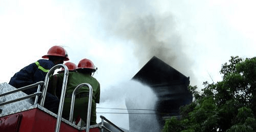 Điện Biên: Cháy lớn tại văn phòng luật sư