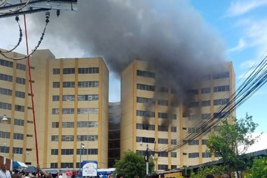 El Salvador: Cháy tòa nhà Bộ Tài chính, hàng chục người thương vong