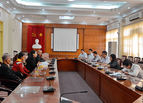Thứ trưởng Nguyễn Thị Phương Hoa tiếp công dân định kỳ tháng 10 năm 2017