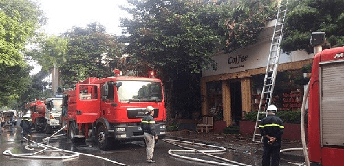 Hà Nội: Cháy lớn trên phố Phan Kế Bính