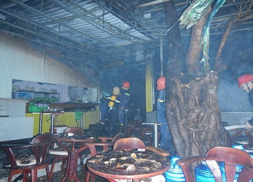 Bình Thuận: Cháy lớn tại quán cà phê, nhiều người dân hoảng hốt