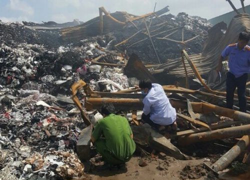 “Bà hỏa” ghé thăm Nhà máy xử lý rác thải công nghiệp, thiệt hại gần 1 tỷ đồng