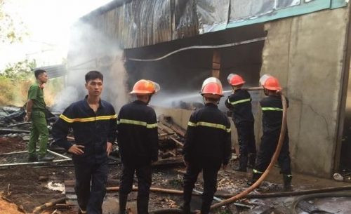 Bình Phước: Cháy xưởng gỗ, ước thiệt hại khoảng 800 triệu đồng